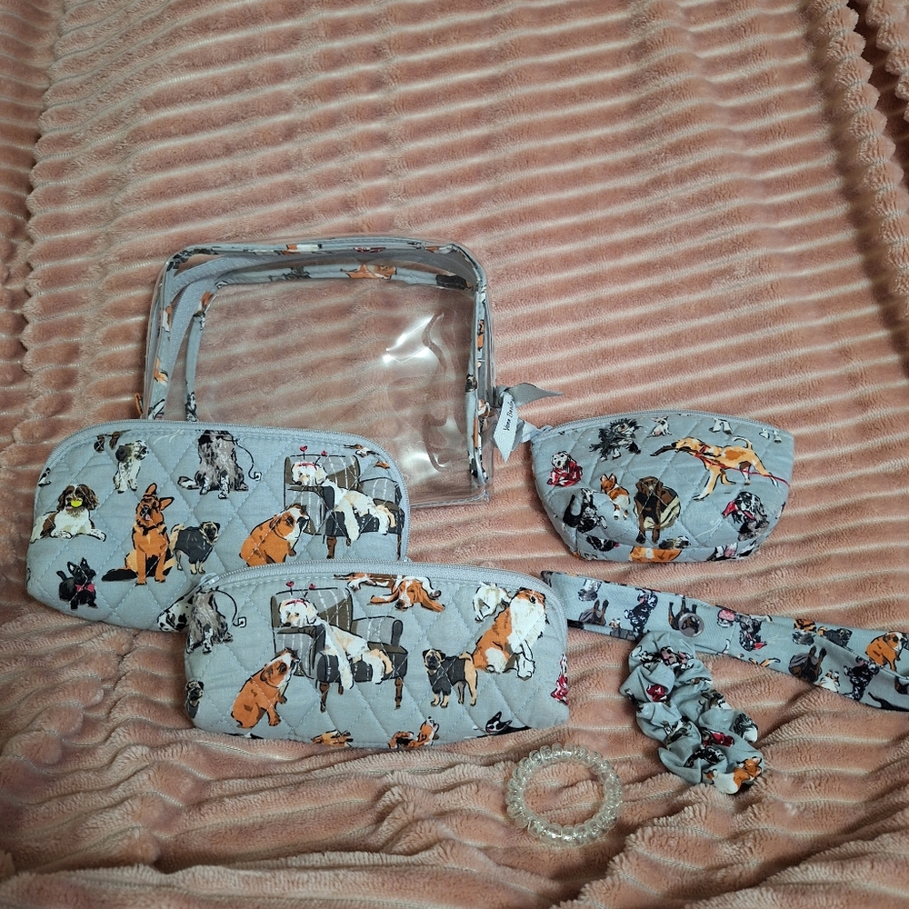 Vera Bradley 3 PC cosmetic case with matching hair accessories kit dog show